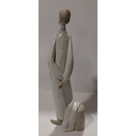 LLADRÓ - Figura Maschile 'Il Mio Momento' In Porcellana, Finiture Lucide E Opache, Fatta A Mano In Spagna, Regalo Elegante.